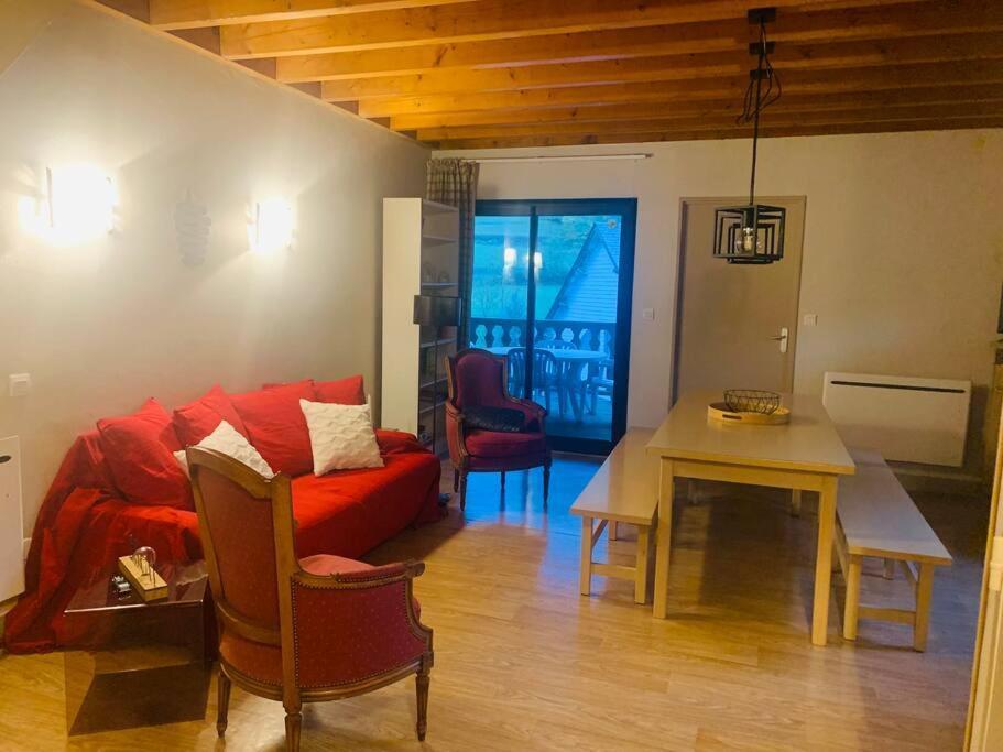 Appartement Chaleureux Chez Nadege Et Raphael Арро Экстерьер фото